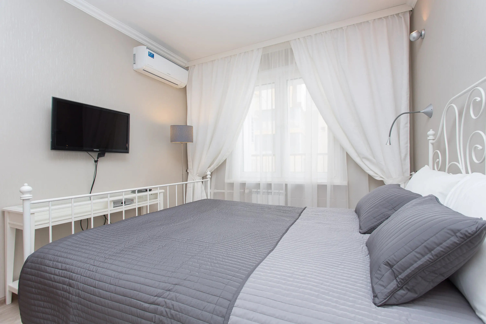 Апартаменты Бальмонт Маяковская 11