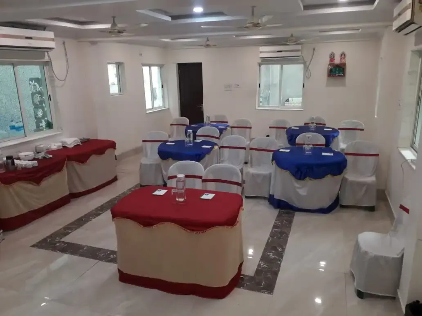 Отель Royal Castle