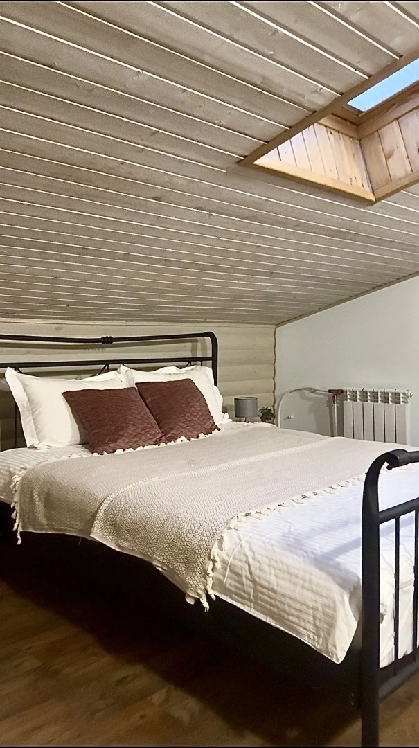 Квартира Двухуровневая Мансарда с Видом на Замок