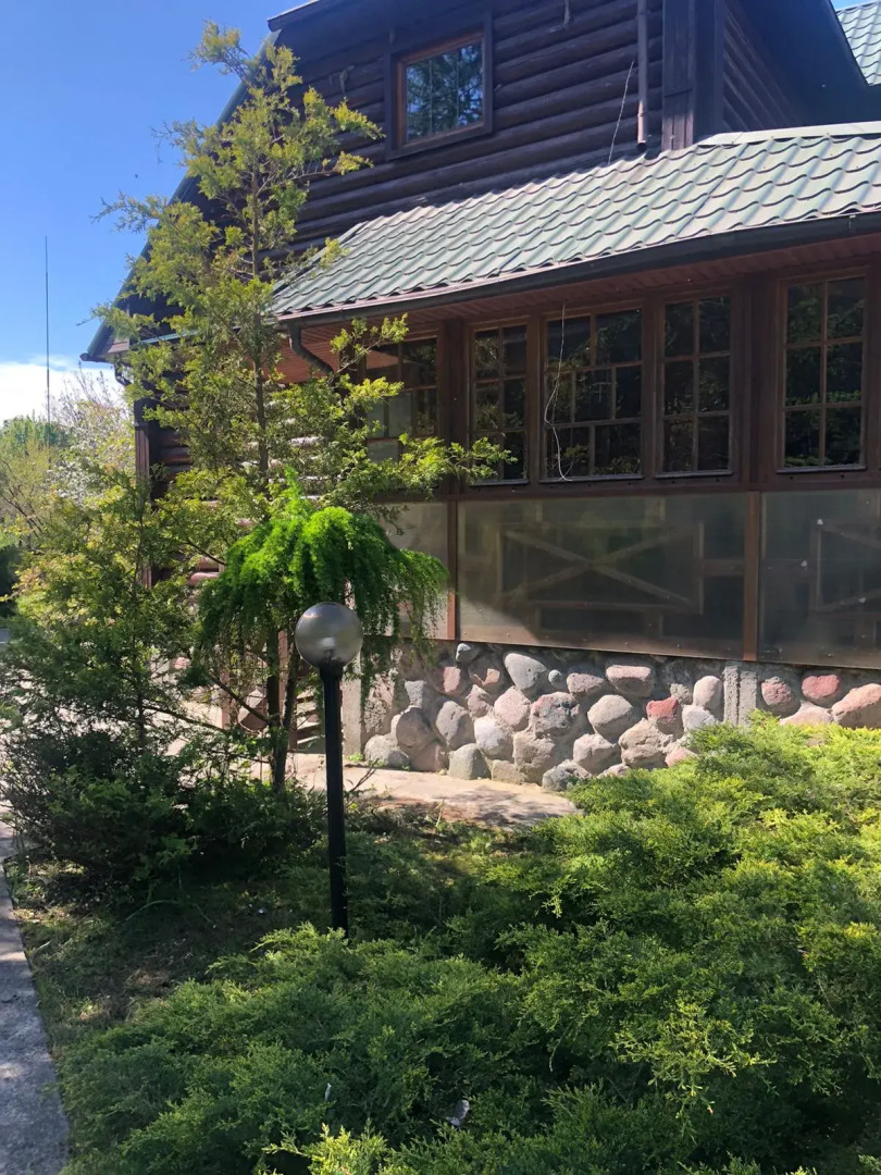 Дом для отдыха с баней и бассейном WoodRay