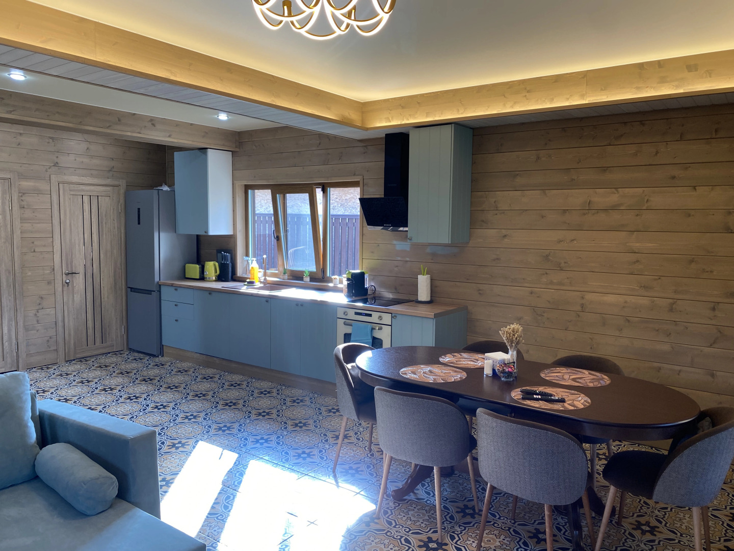 Частный дом Champion House FreeDom