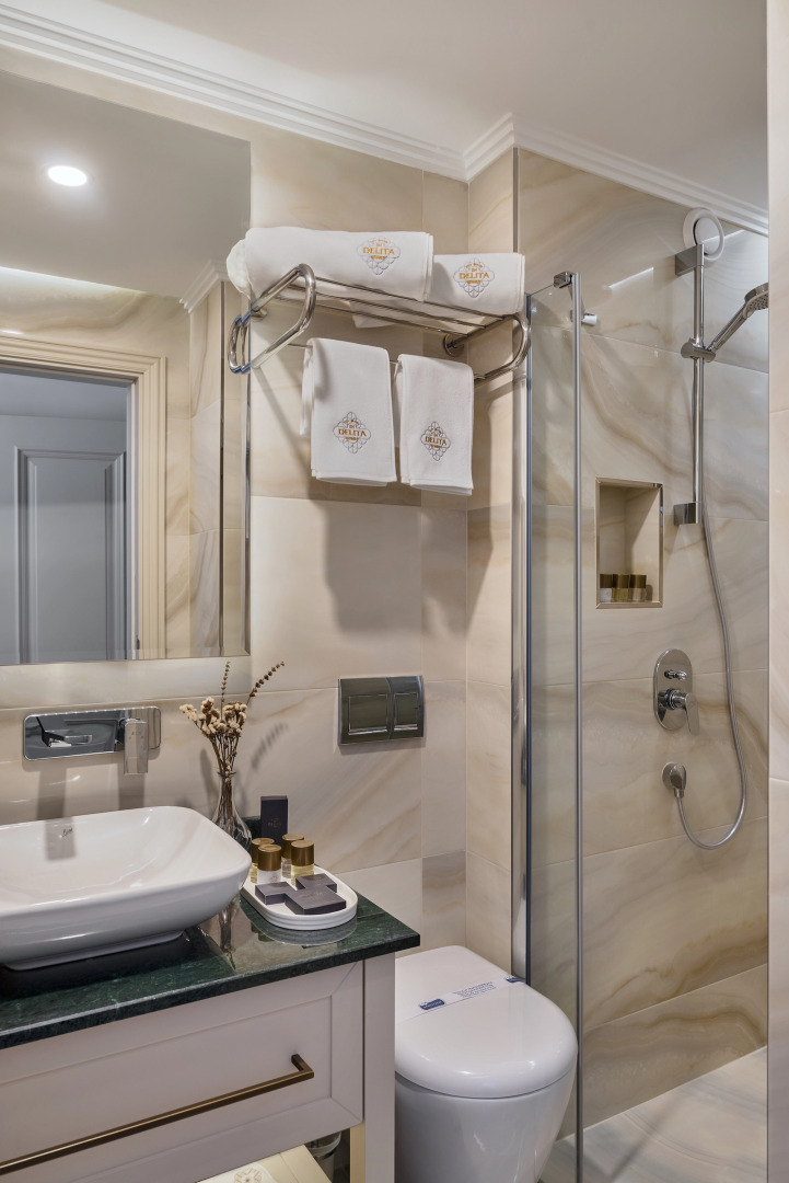 Отель Delita City