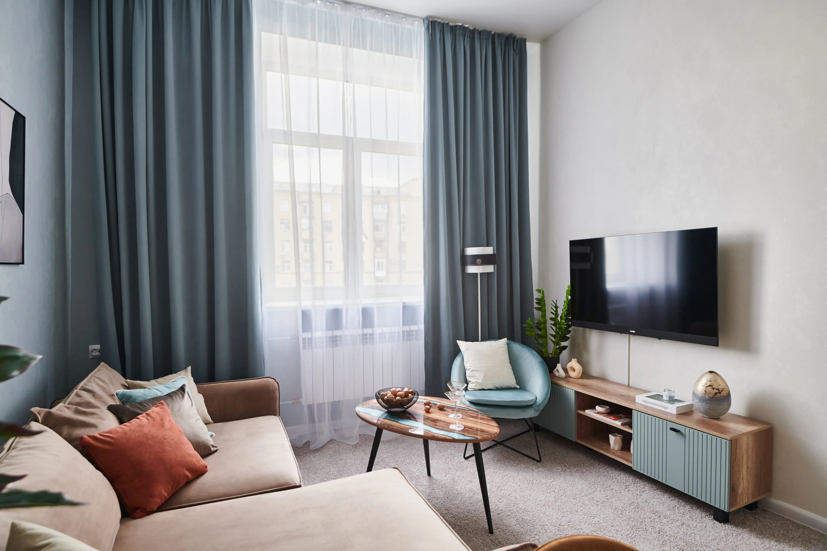 Квартира GM Apartments Тихая и уютная Трехкомнатная на Краснопресненской набережной