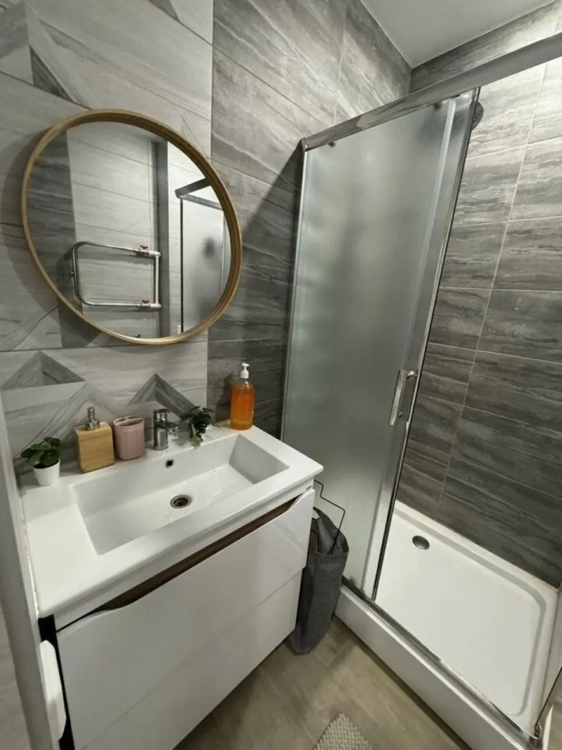 Квартира уютная рядом с метро Буpeвeстник