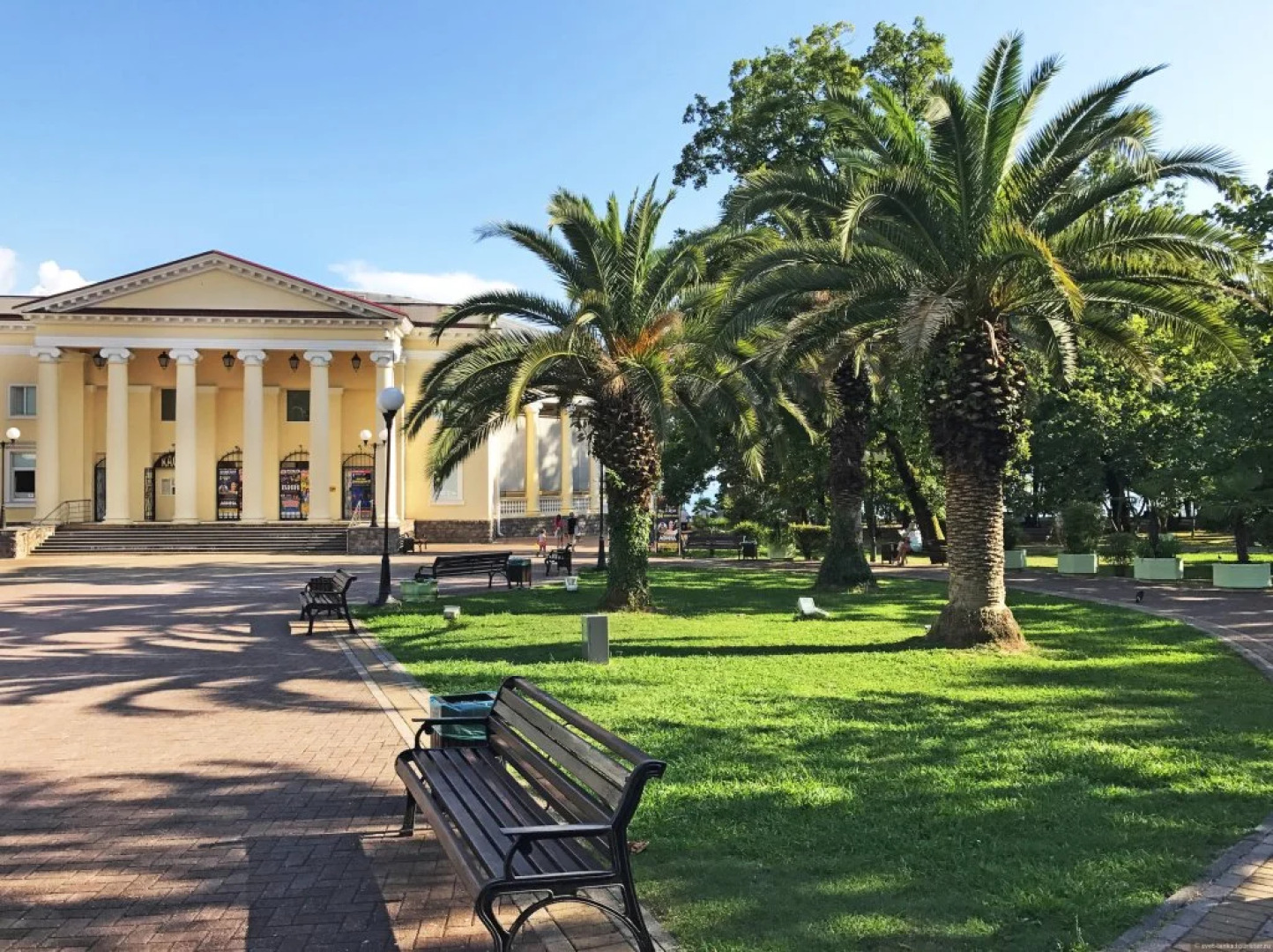 Частный дом с террасой Sun City в центре Сочи