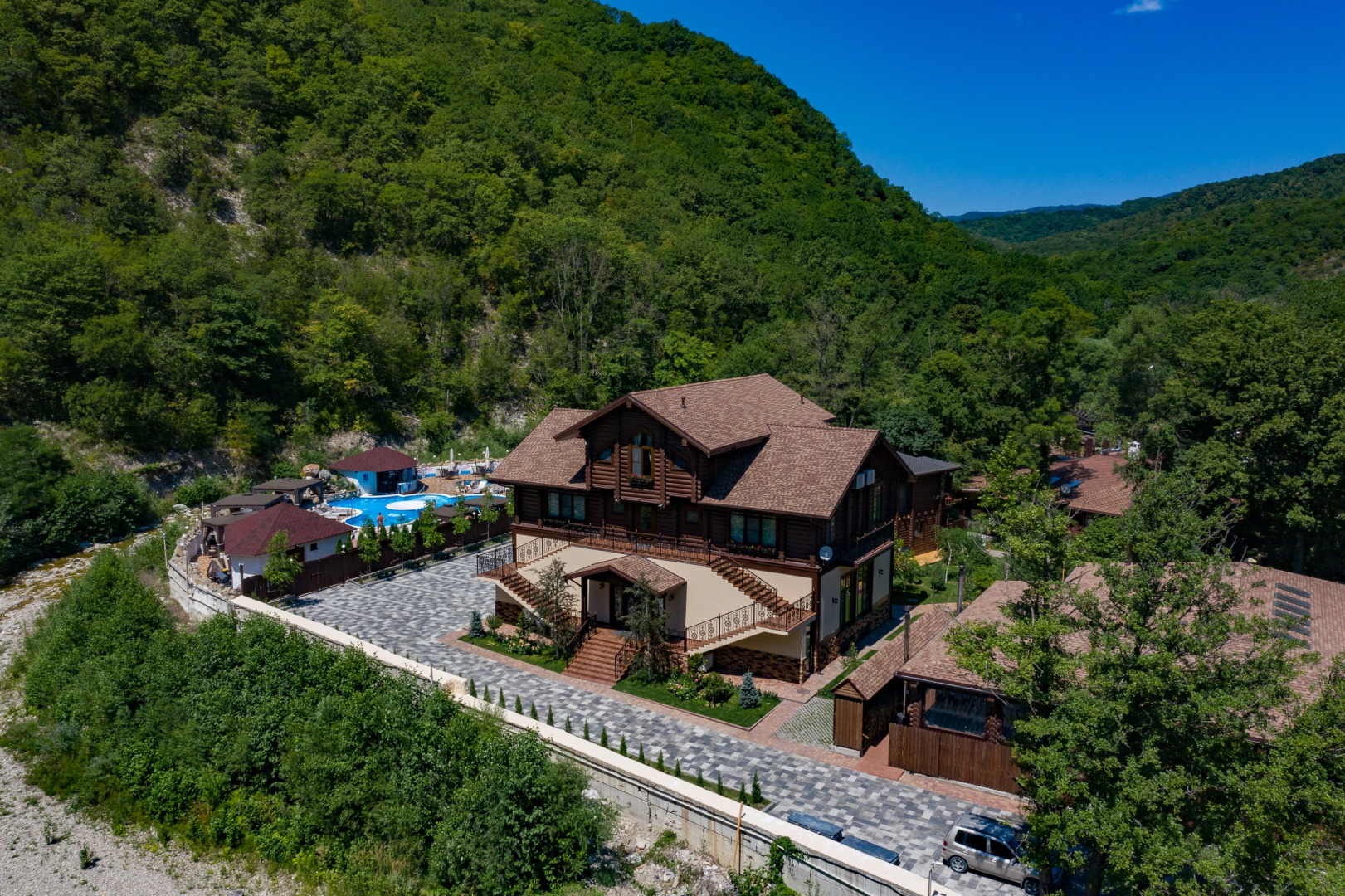 Отель Загородный Клуб Лесная Заимка