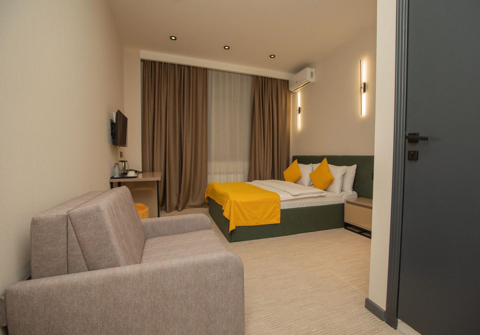 Отель Twelve Inn