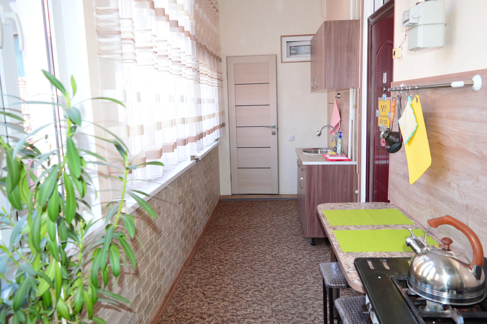 Апартаменты с Двумя Отдельными Спальнями в Районе Автовокзала