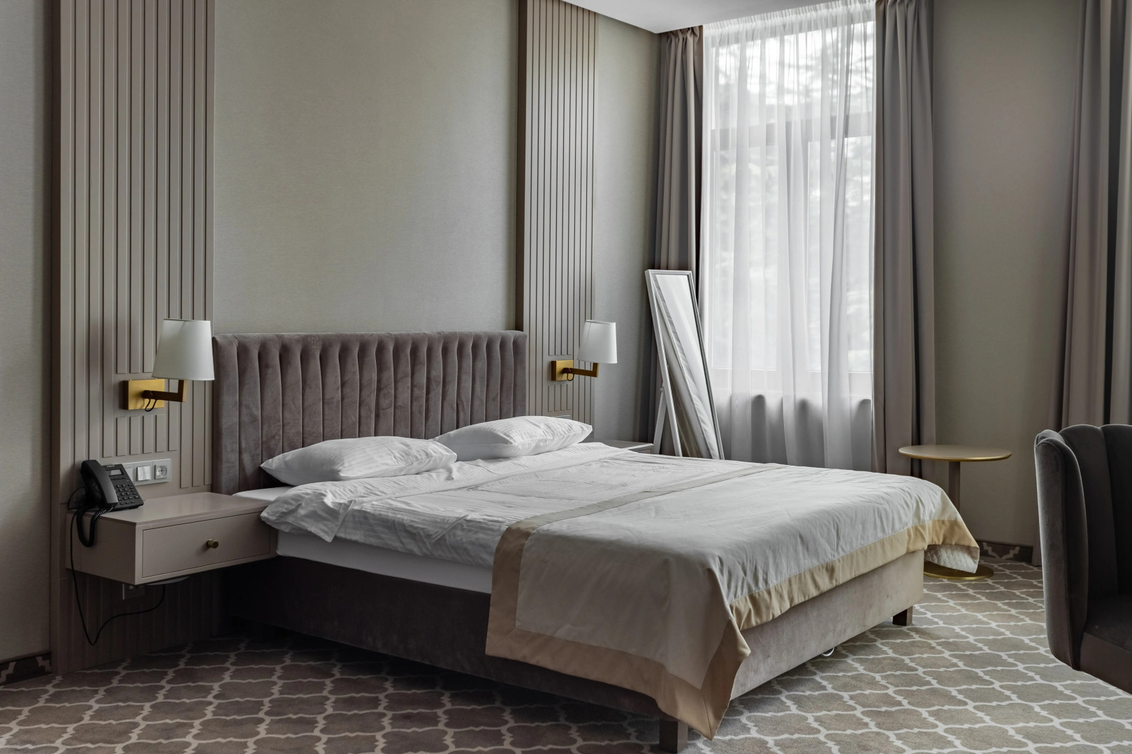 Отель Ирыстон