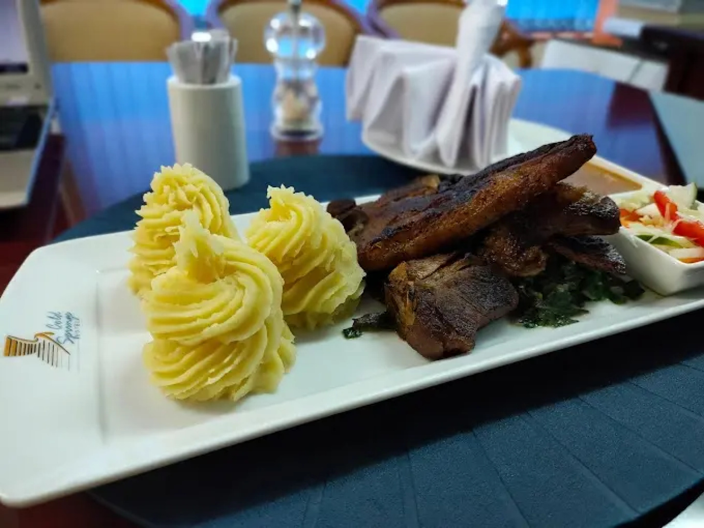 Отель Cold Springs Hotel - Homabay