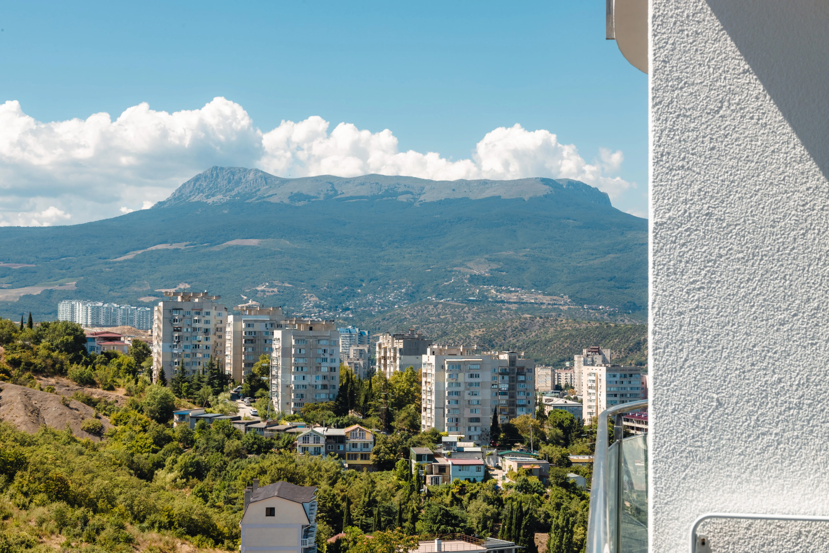 Апартаменты  Sun Paradise с видом на море и горы