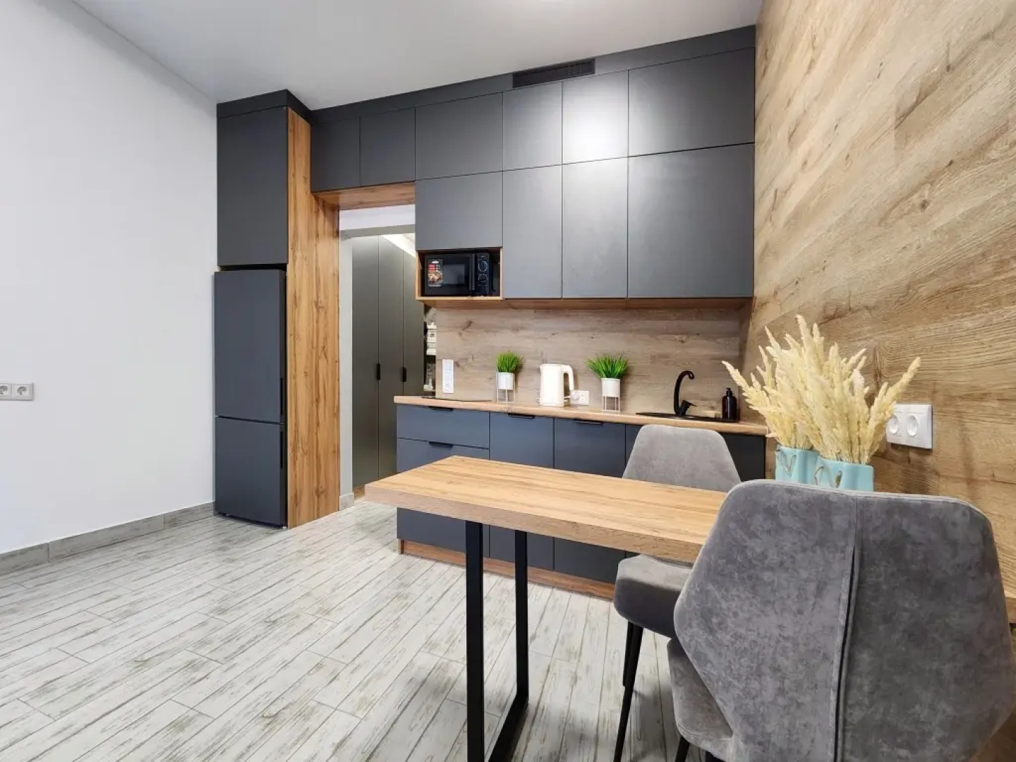 Апартаменты Comfort Home Вип в Метрополис 1