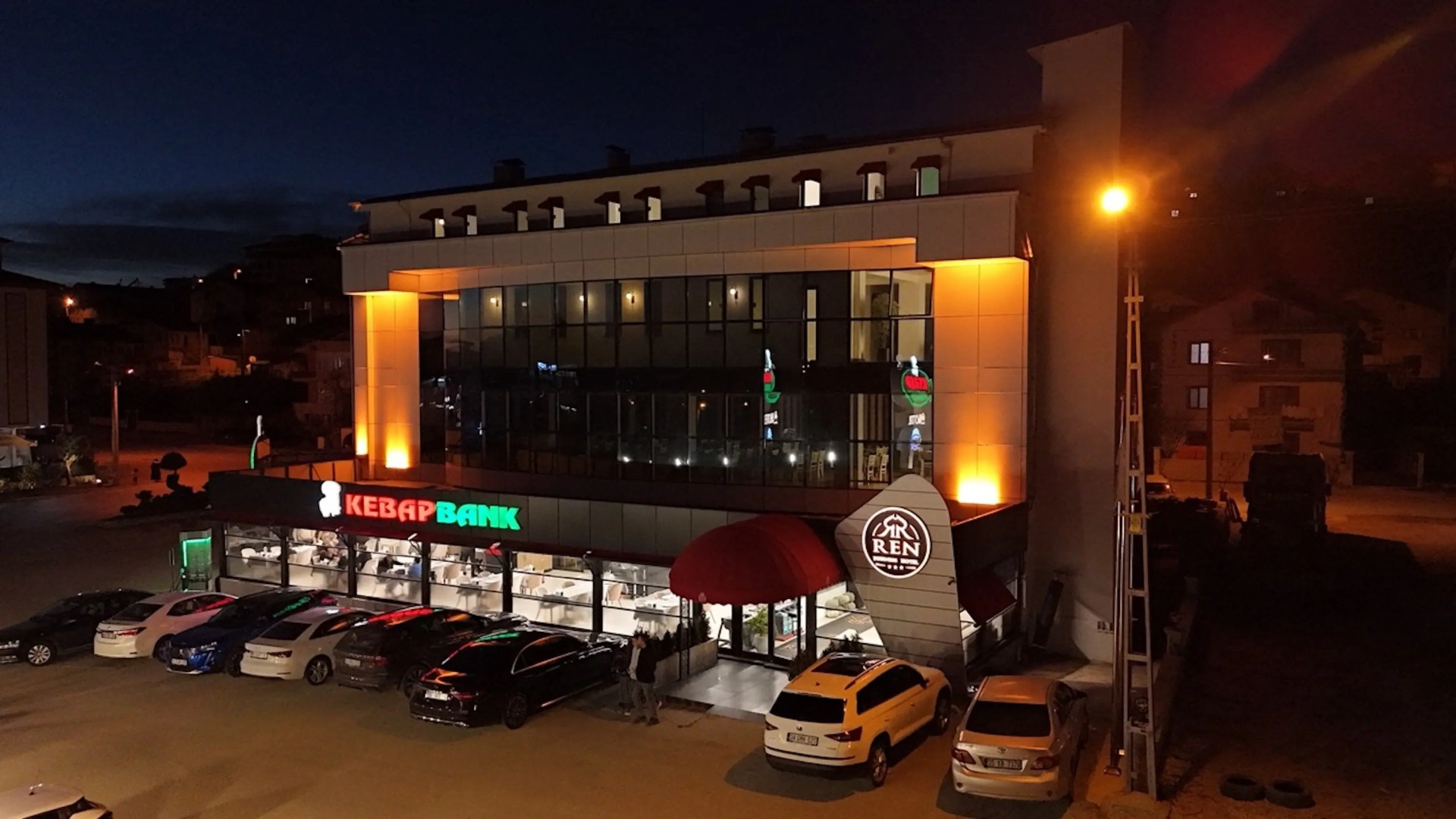 Отель Ren Business