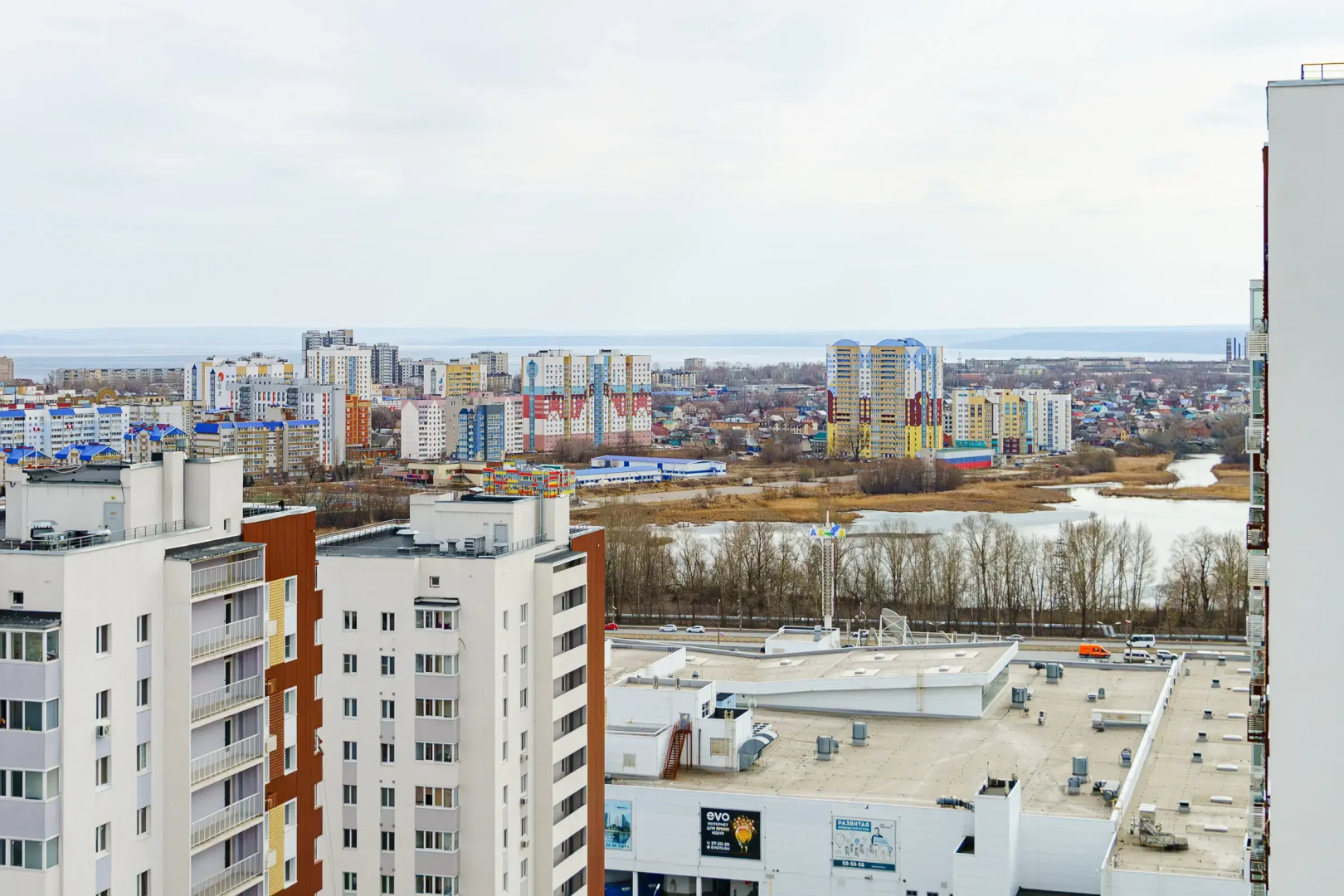 Квартира на 24 этаже с панорамным видом на две реки