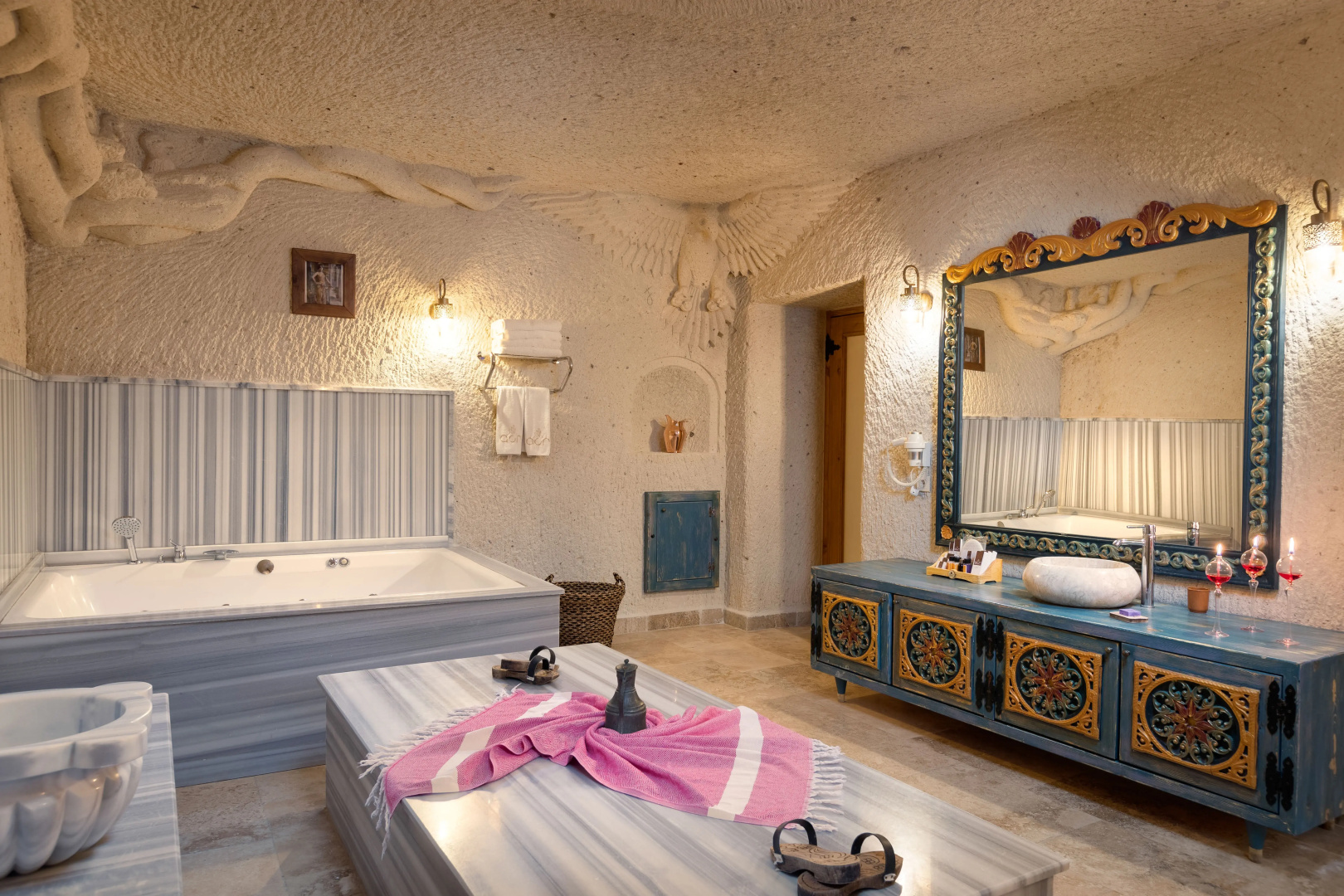 Acer Cave Hotel