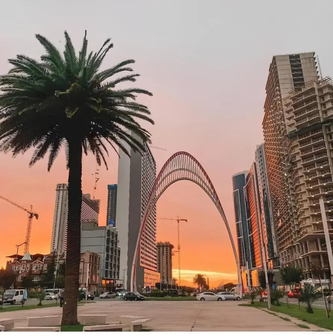 Апарт-отель V&V Orbi City