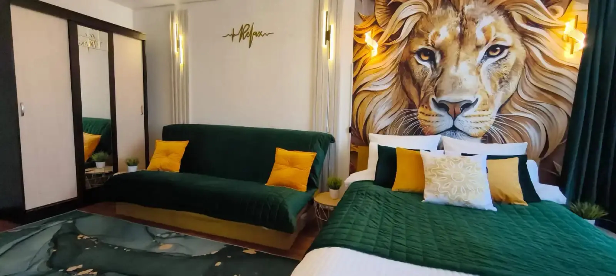 Апартаменты в Университетском Изумруд Lion Apart