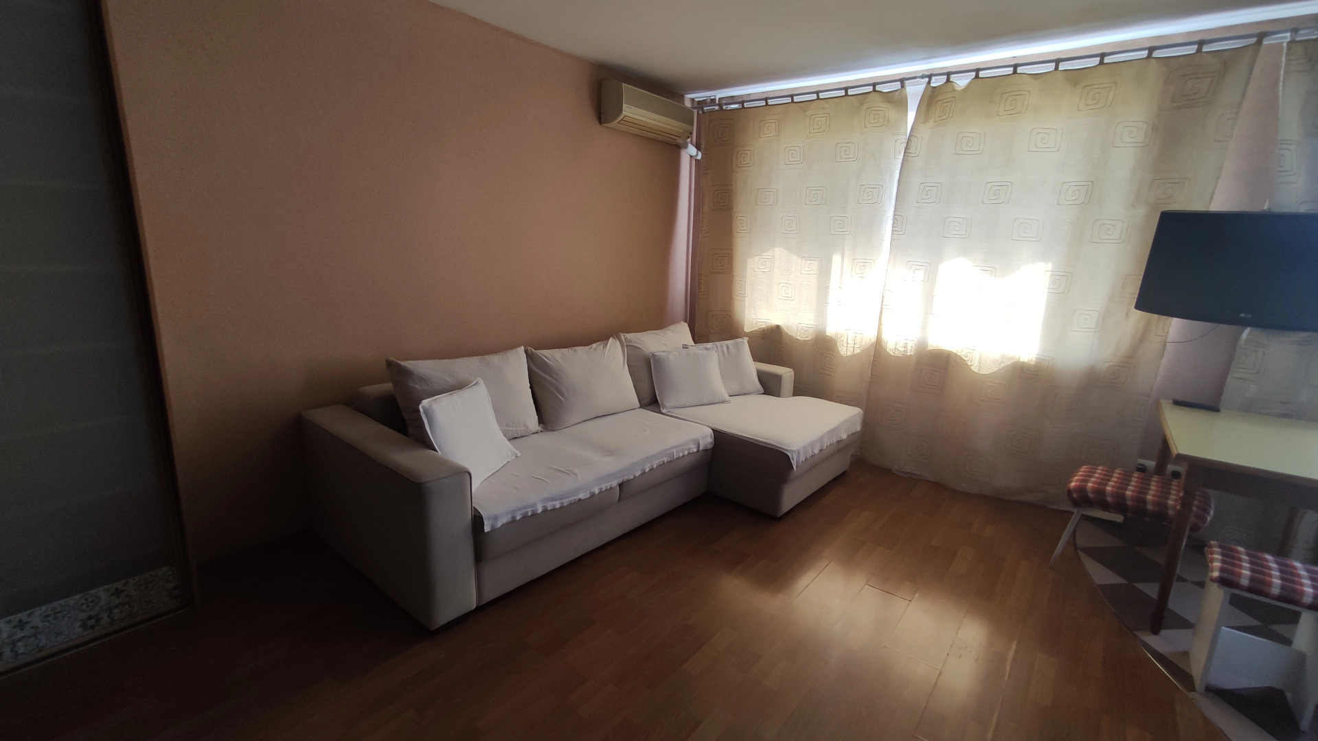 Квартира 10 мин до центра, уютно, чисто, ванна для двоих