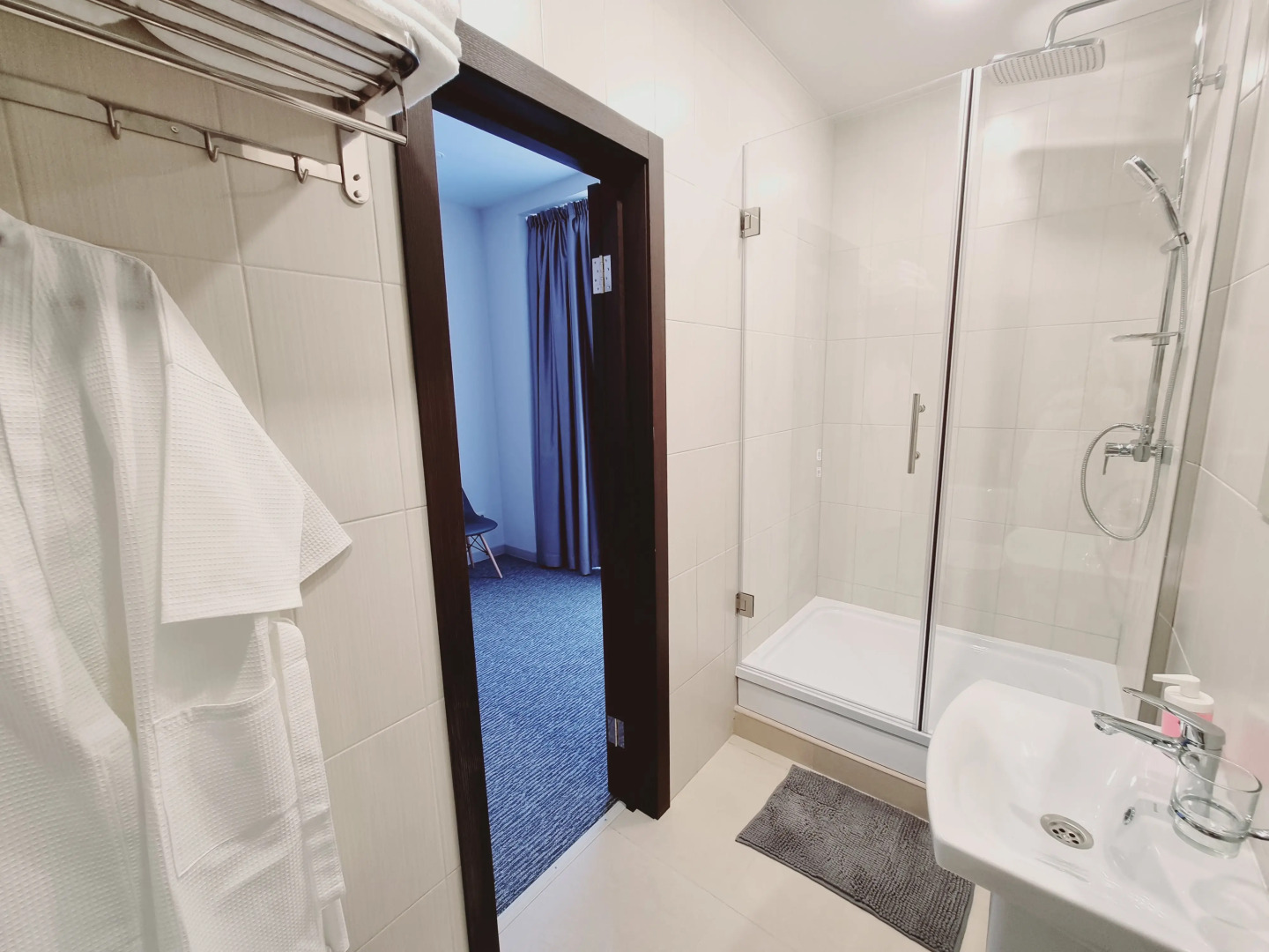 Мебелированные комнаты Отель Посейдон