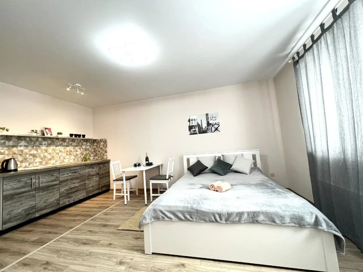 Апартаменты Хрустальная 44к3