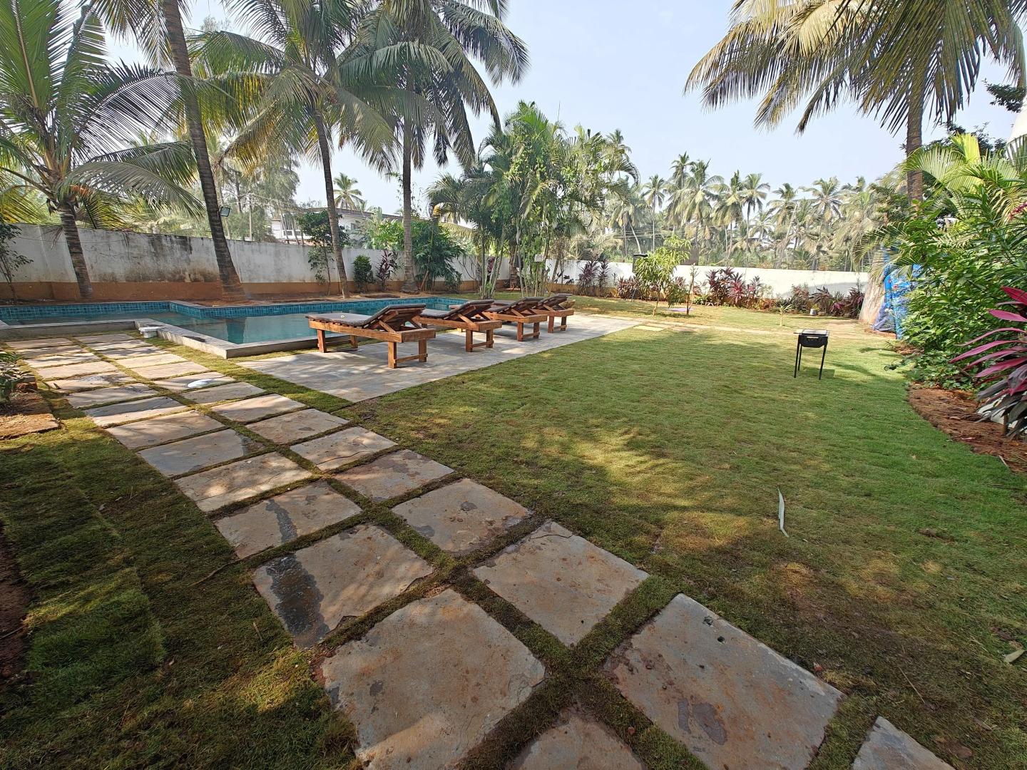 Бунгало SOLS Backyard