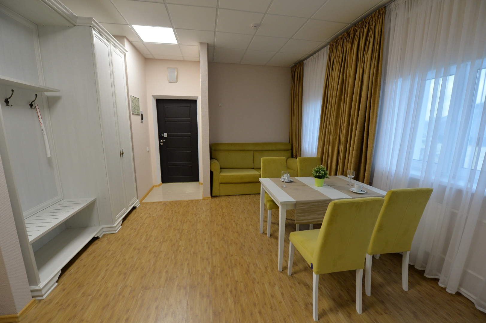 Апартаменты Необыкновенный дом 4