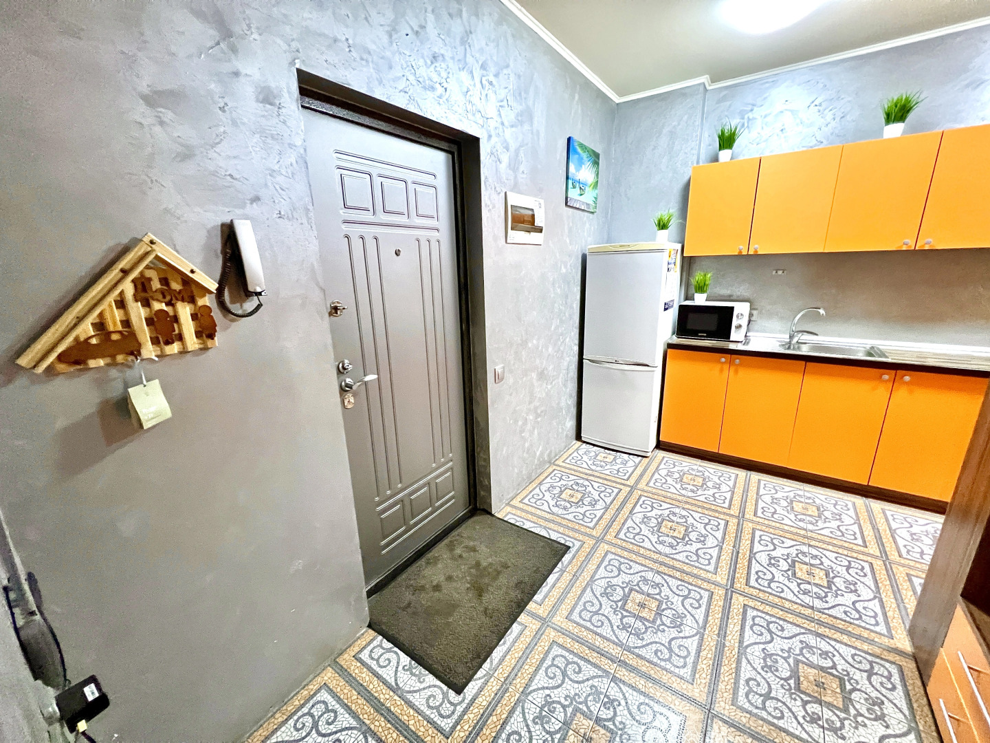 Апартаменты двухкомнатные на 13 этаже в ЖК Современник рядом с МТЛ-Арена