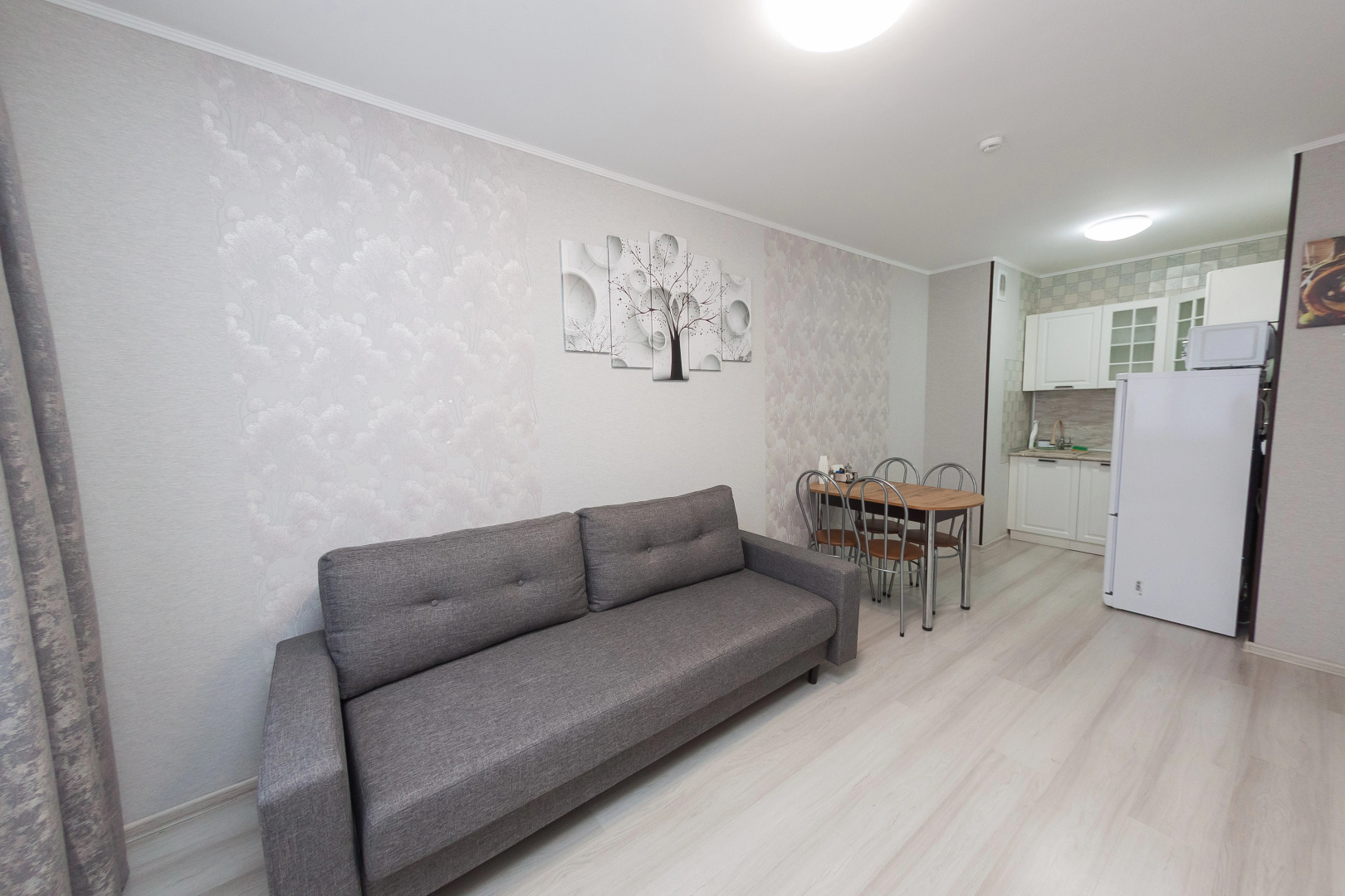 Апартаменты PtzHome Евро2 на 19м Этаже