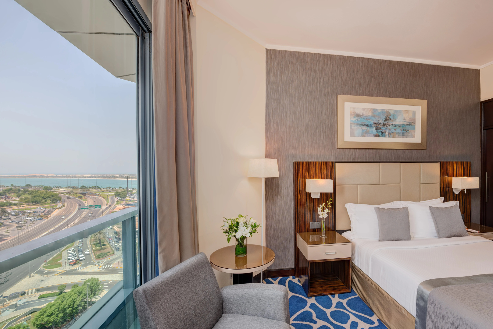 Отель HAWTHORN EXTENDED STAY BY WYNDHAM ABU DHABI