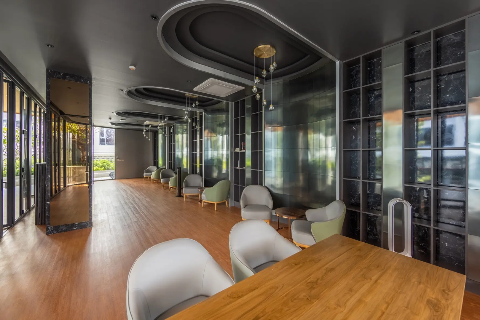 Апарт-отель Bellevue Lagoon Premium by TropicLook