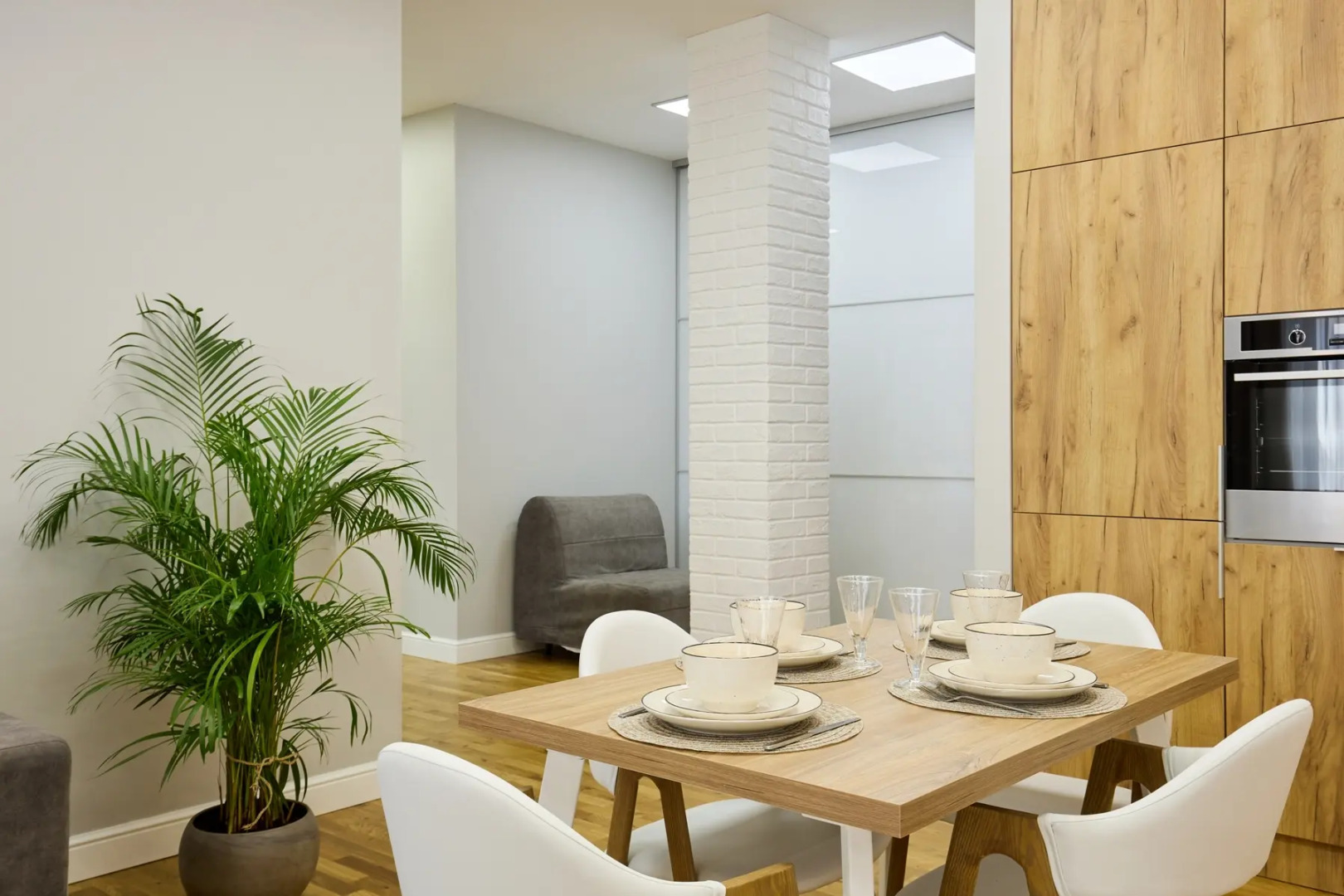 Апартаменты ЕвроУют Просторные трехкомнатные недалеко от центра