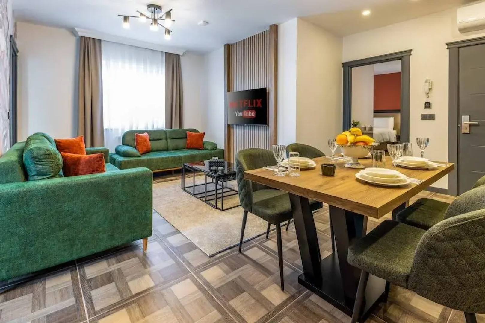 Отель BayMari Suites City Life