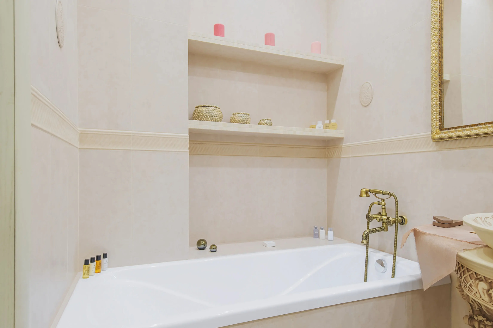 Квартира GM Apartments Светлая двушка у Арбата
