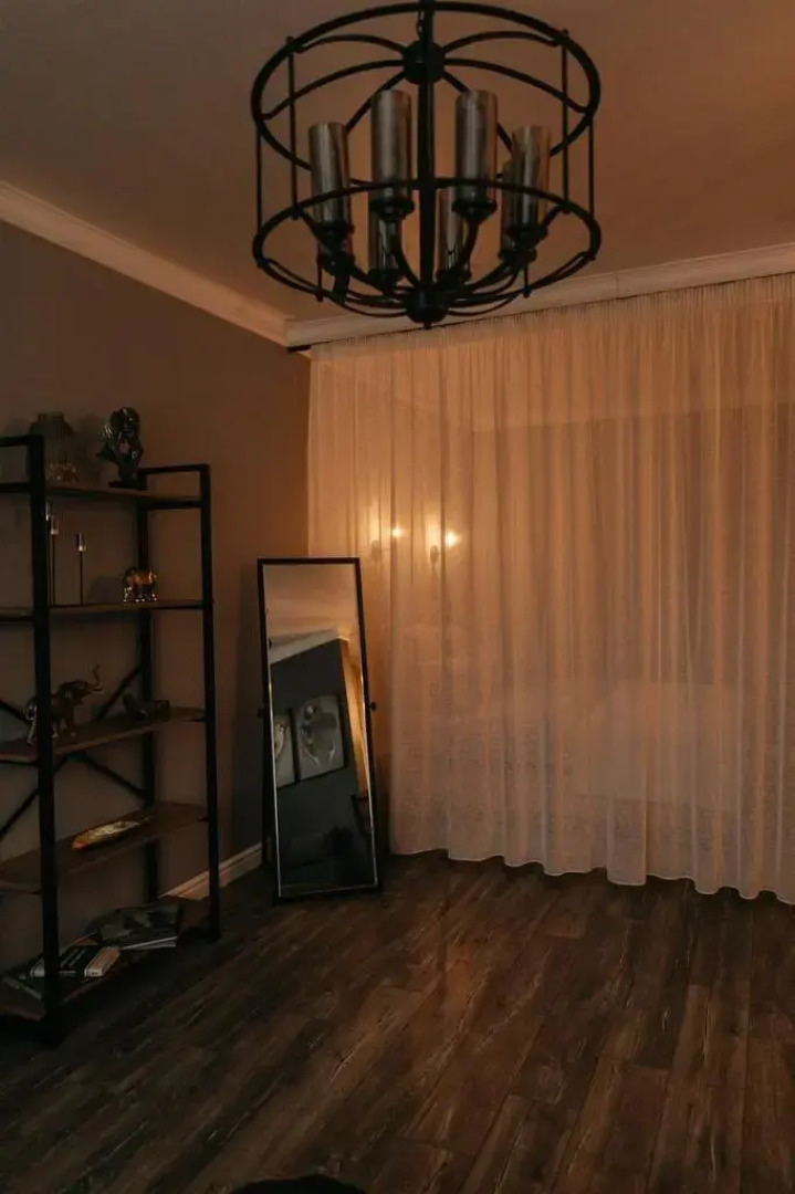 Студия на Ивана Сусанина 41