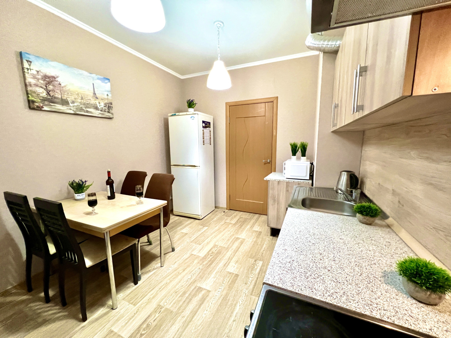 Уютные Апартаменты в ЖК Радужный Люкс (ул. Солнечная д. 2)