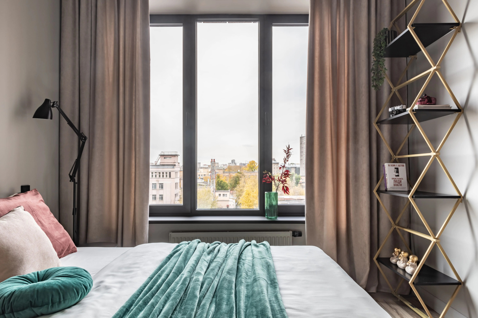 Квартира Moscow Deluxe Apartments Family Suite Silver Fountain