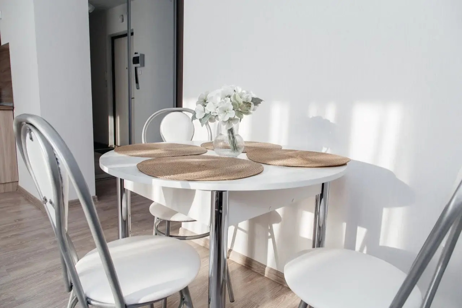 Апартаменты Панорама Евродвушка на Овчинникова 18Б