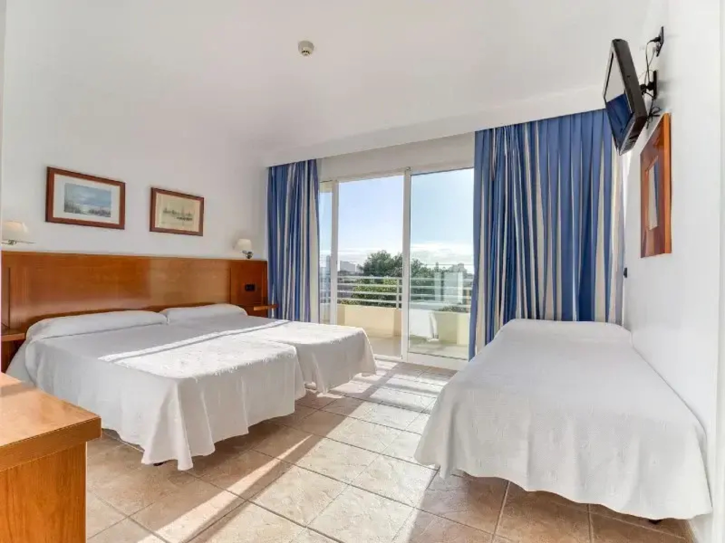 Отель Hospedium Hotel Abril
