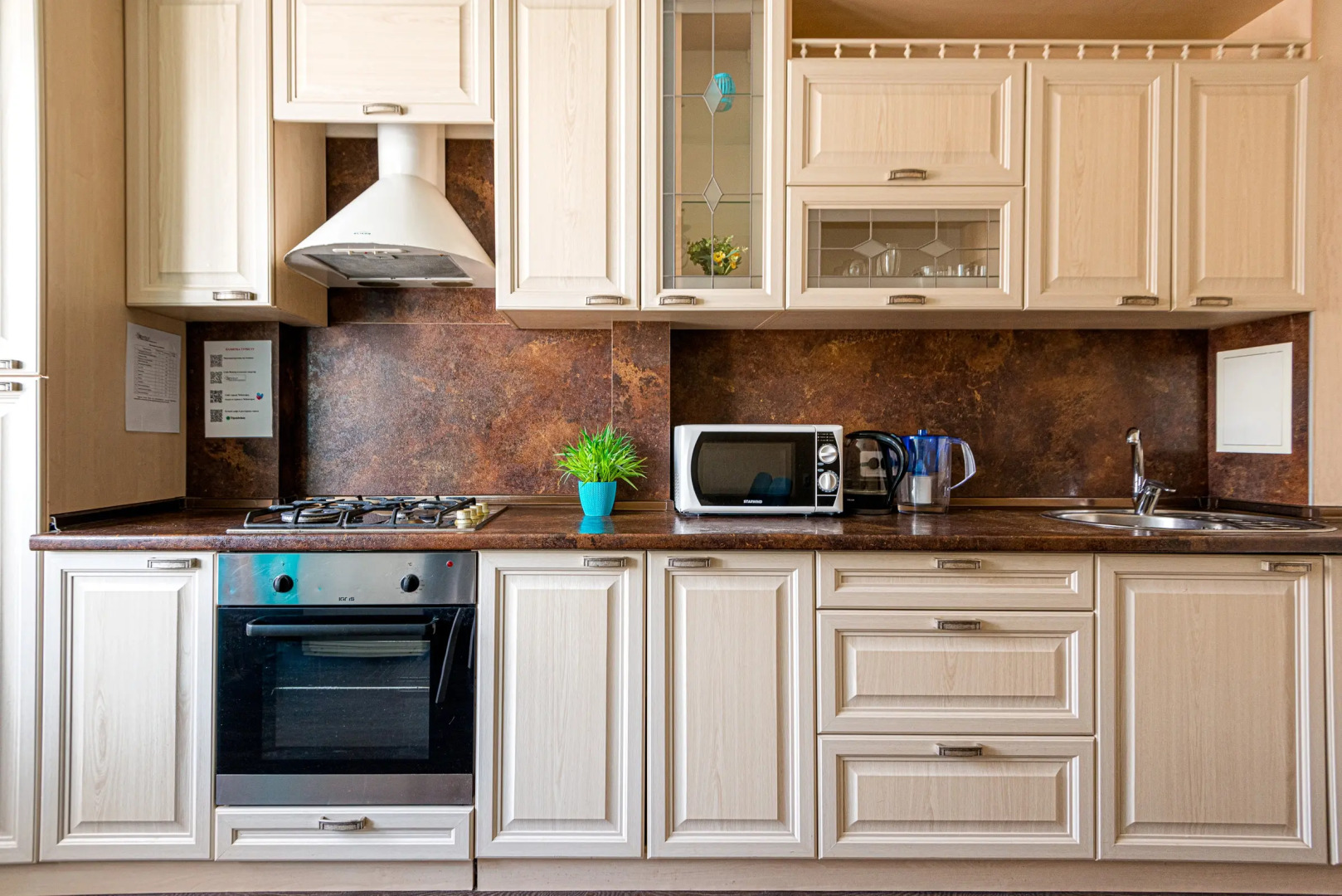 Квартира в престижном мкр. на П.Ермолаева 4 с видом на Волгу от RentAp, 4 сп.места