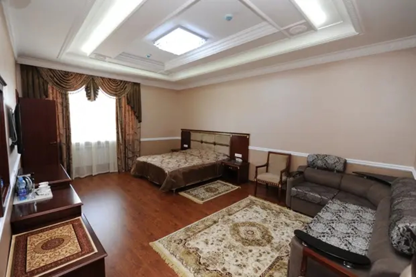 Отель Эдельвейс