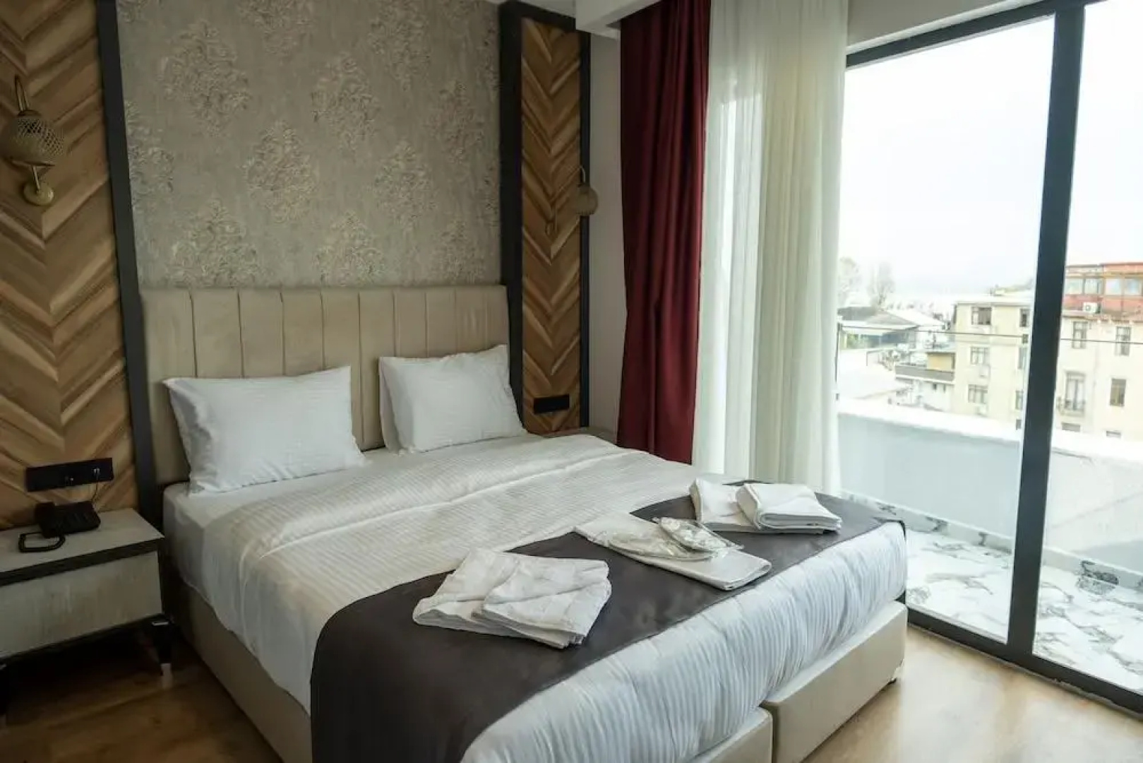 Отель Linda Port Hotel
