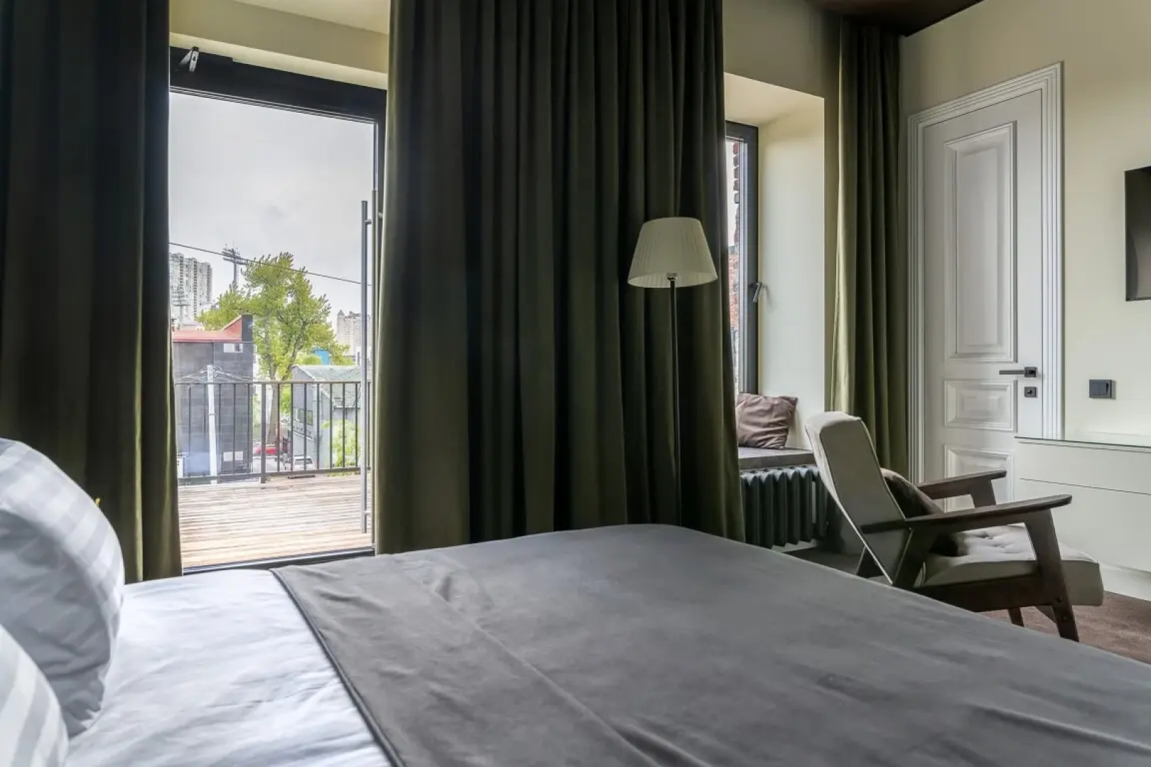 Апартаменты Room Comfort plus Terrace в Nikolaev Building
