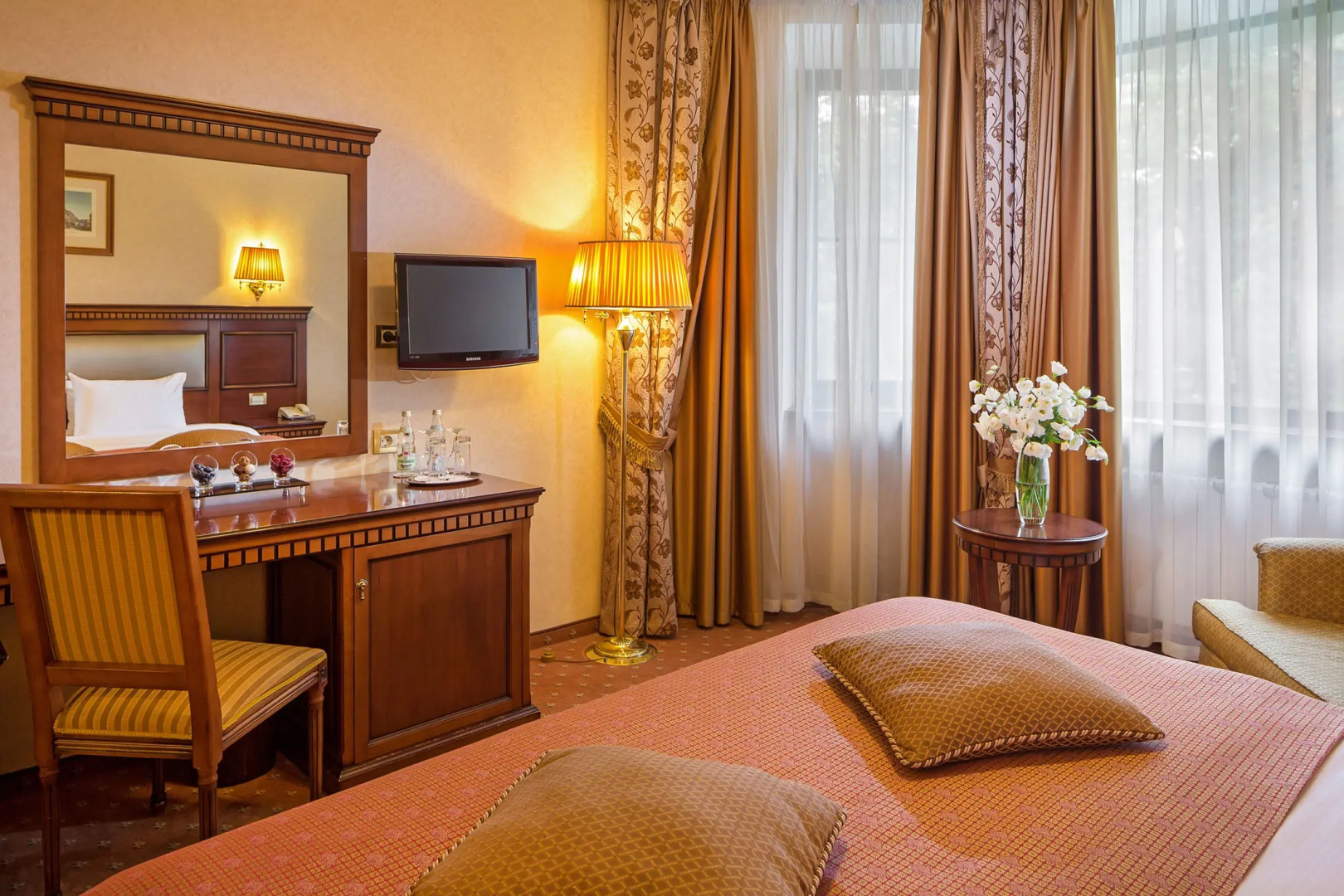 Отель Волынское Конгресс-Парк