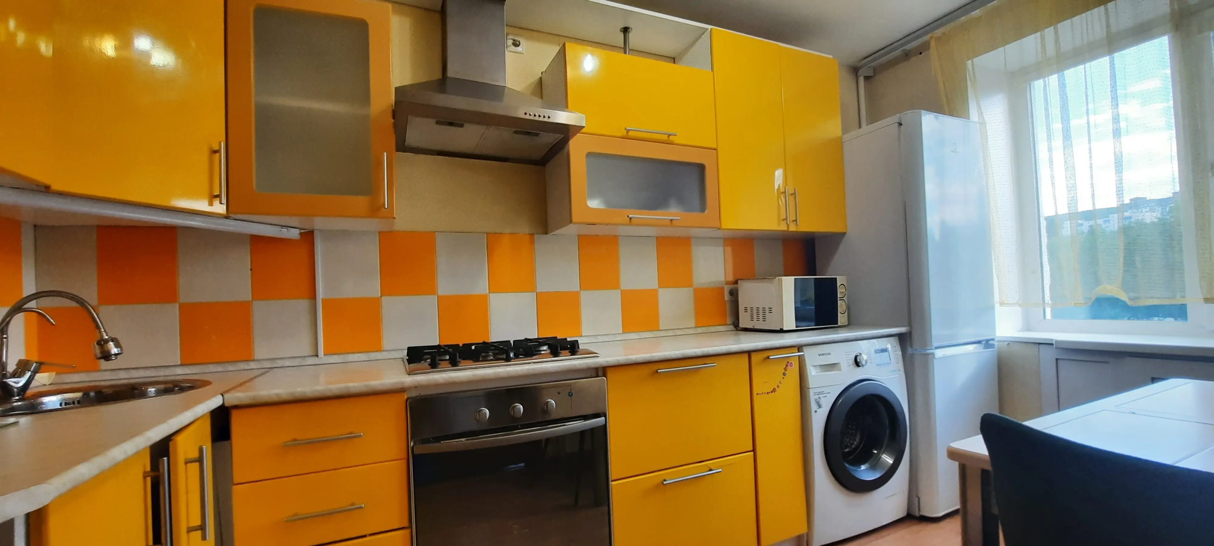 Квартира рядом с ТАУ Галерея Саратов