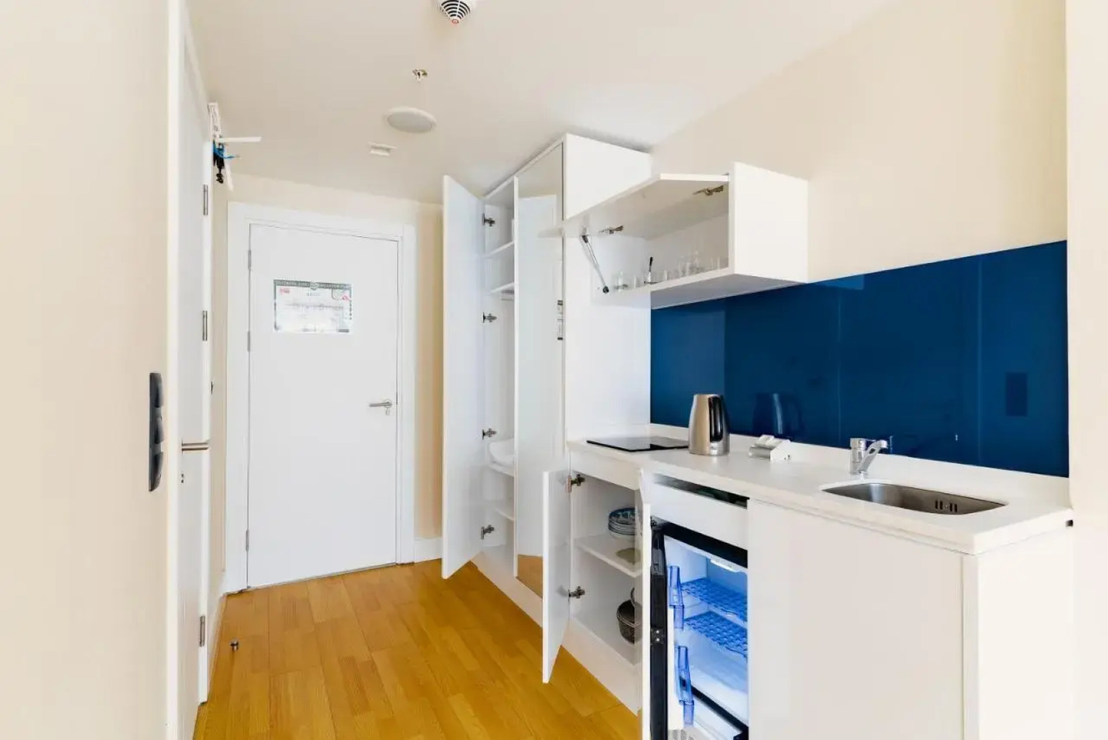 Апарт-отель V&V Orbi City