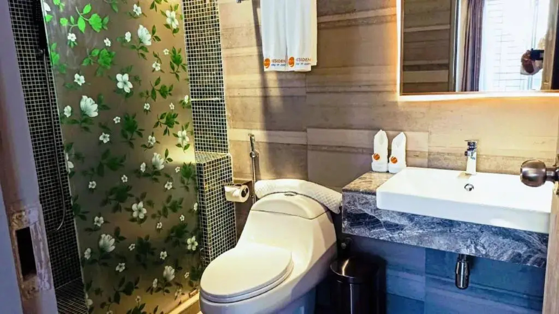 Отель Omni Residency