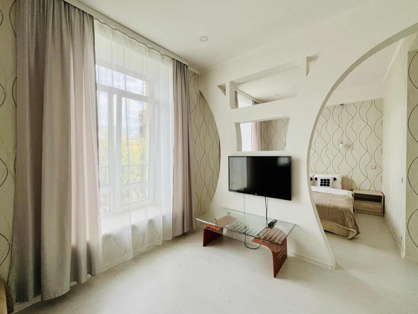 Апартаменты Unique Apart Лен рядом с Медсанчастью МВД, Парком Чудес и СГК Кирова 25