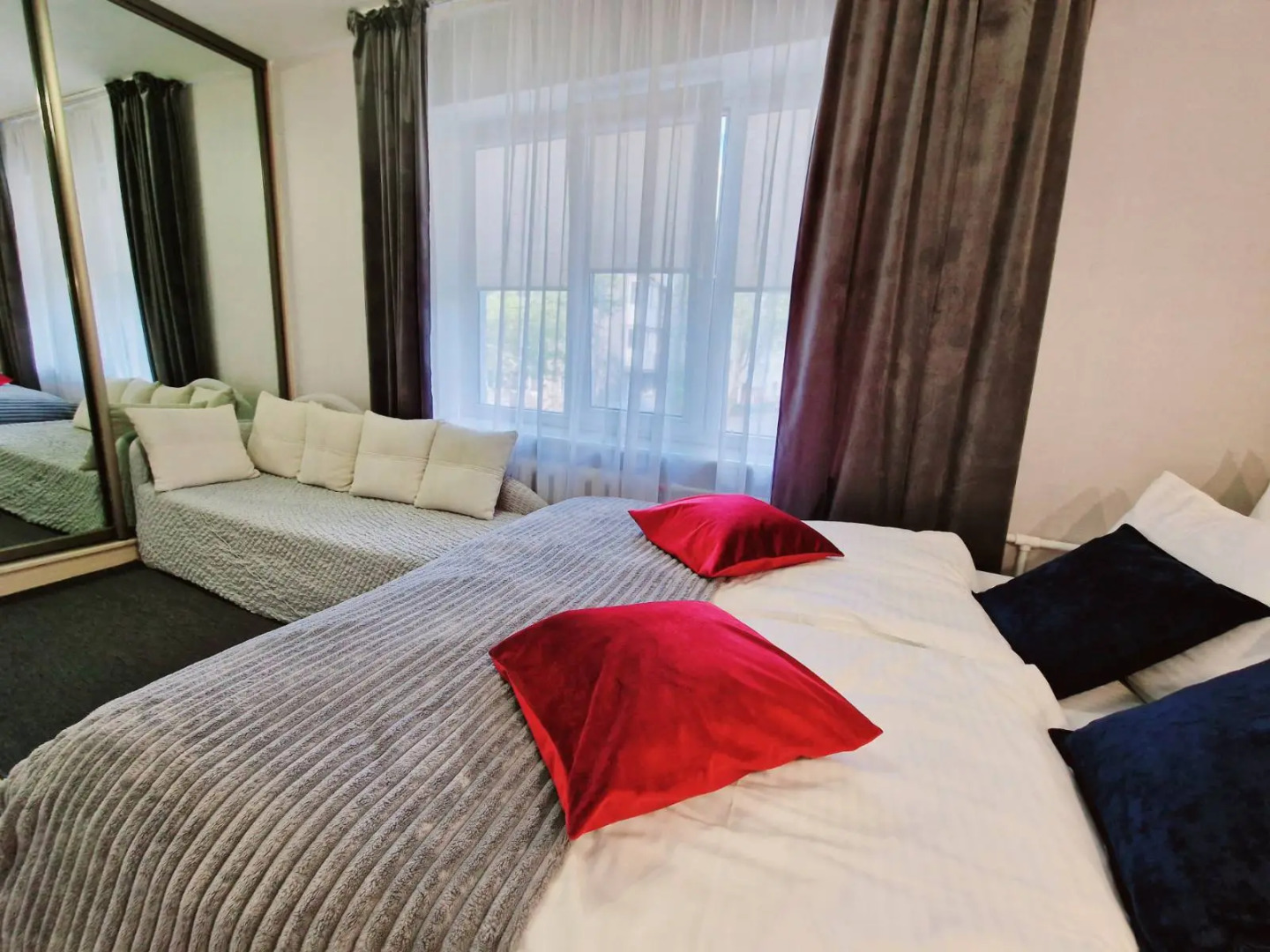 Апартаменты Двухкомнатные Центр, площадь Победы, Галицкого 19, Колибри#19