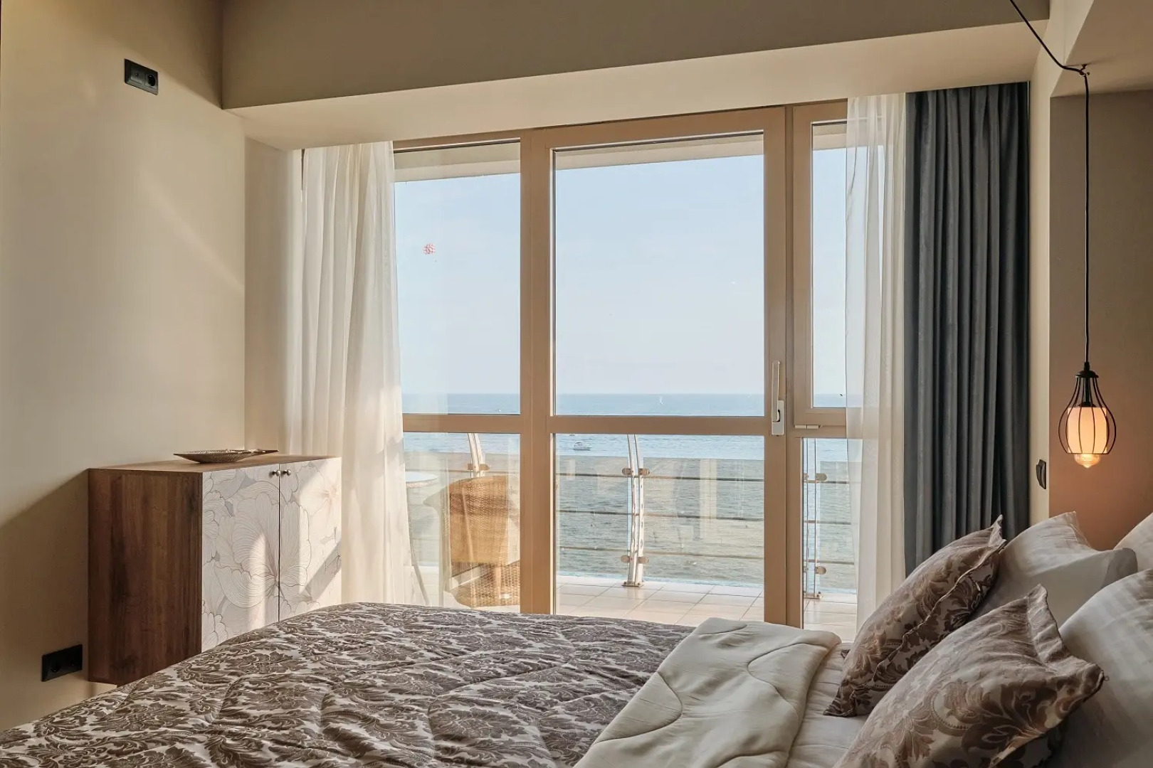 Отель Серенити Премиум