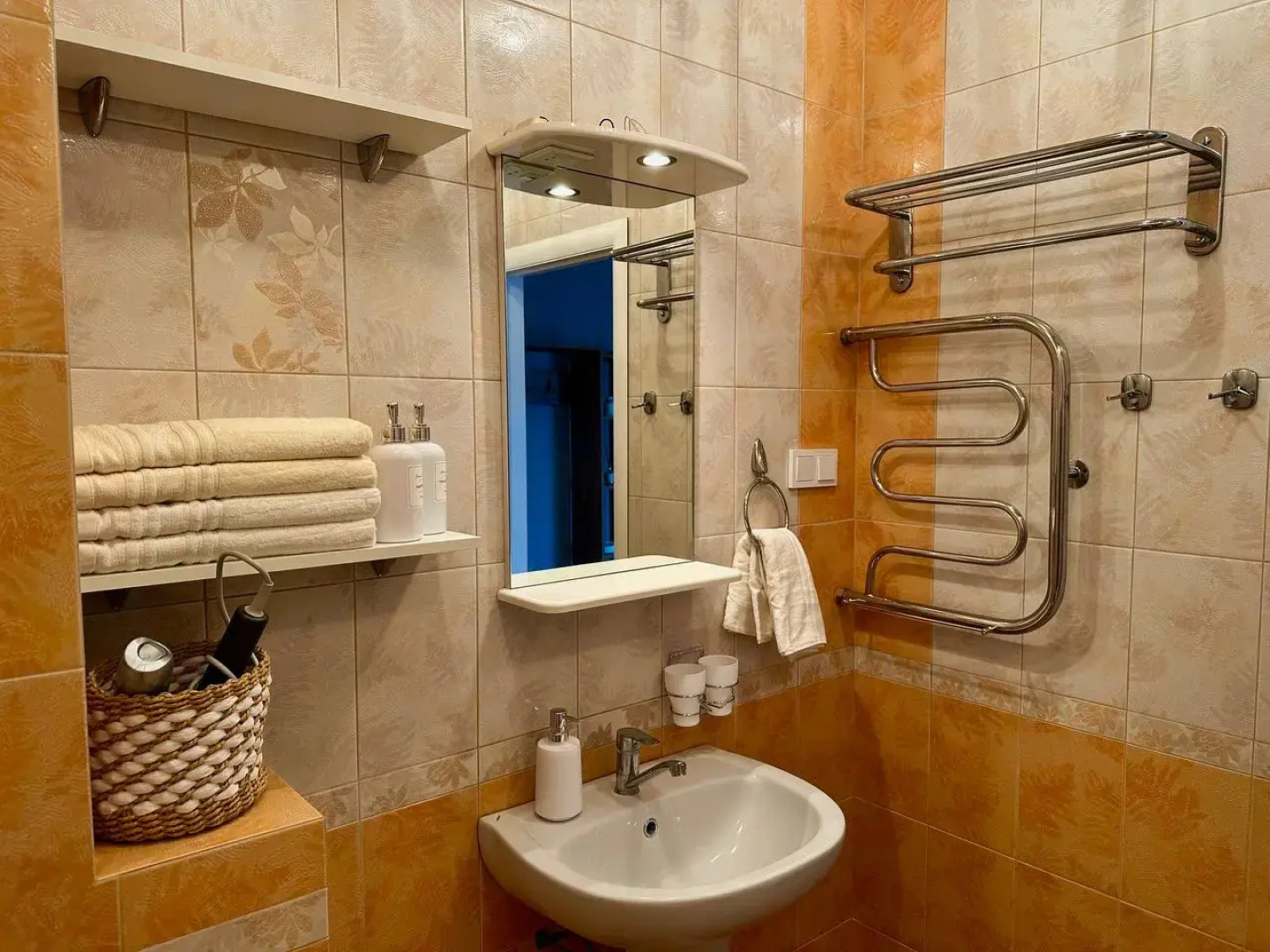 Квартира Уютная и Комфортная Вблизи Дворца Спорта Юбилейный